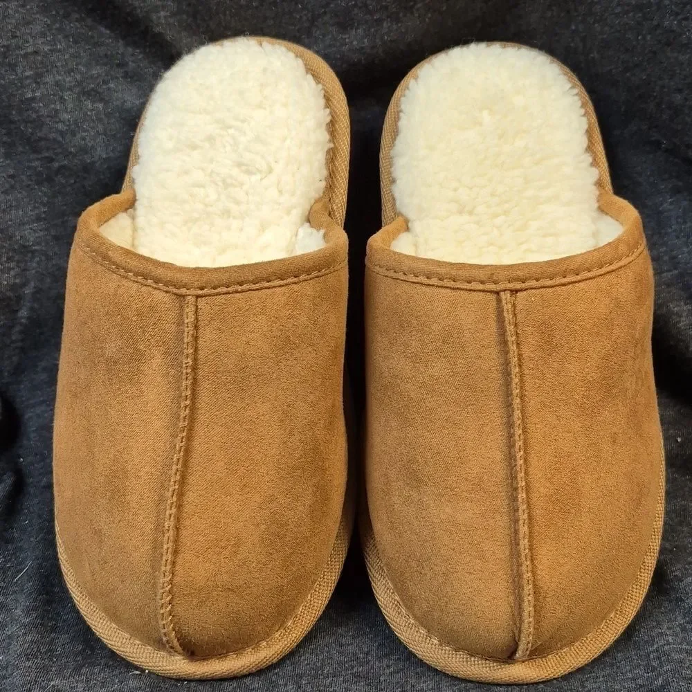 Target Kids 13/1 Faux Sherpa Slippers - NWOT
